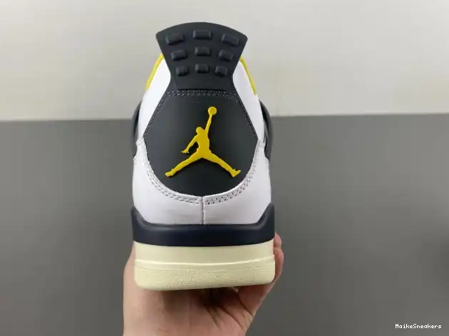 MaikeSneakers AQ9129-101 WNNS Jordan Sulfur Air Vivid 4 0620